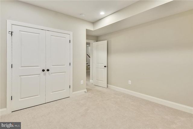 2205 N EDISON ST N, Arlington, VA 22207