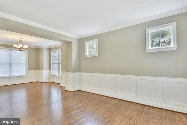 2205 N EDISON ST N, Arlington, VA 22207