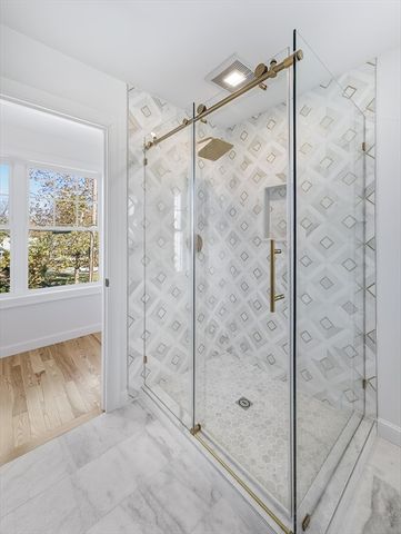 14 Ravenswood, Providence, RI 02908