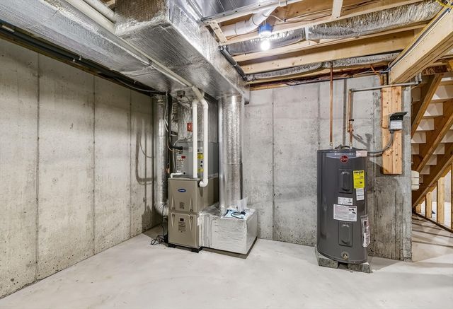 14 Ravenswood, Providence, RI 02908