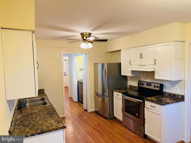 212 GERBER DR, Fredericksburg, VA 22408