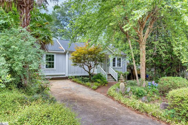 14 Dixie Avenue, Greenville, SC 29607