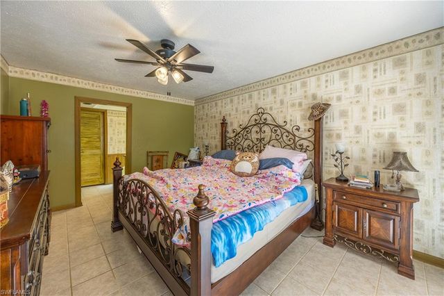 1314 SE 43rd TER, Cape Coral, FL 33904