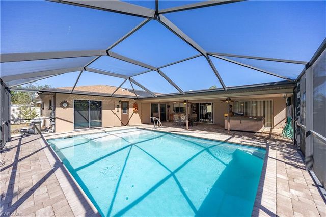 1314 SE 43rd TER, Cape Coral, FL 33904