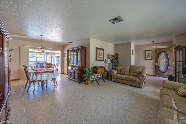 1314 SE 43rd TER, Cape Coral, FL 33904
