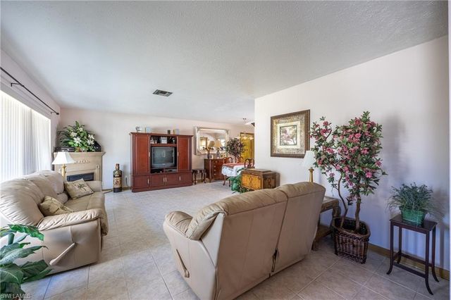 1314 SE 43rd TER, Cape Coral, FL 33904