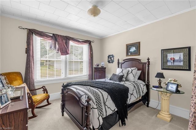 318 S Fayetteville Street, Liberty, NC 27298