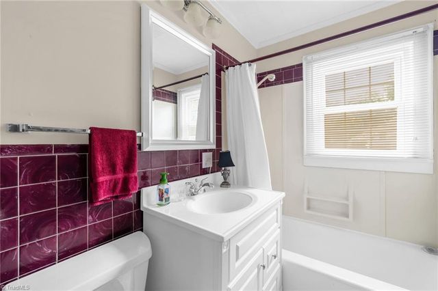 318 S Fayetteville Street, Liberty, NC 27298