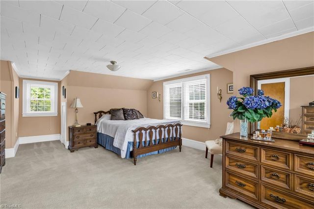 318 S Fayetteville Street, Liberty, NC 27298