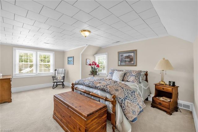 318 S Fayetteville Street, Liberty, NC 27298