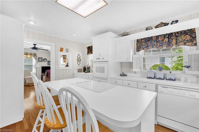 318 S Fayetteville Street, Liberty, NC 27298