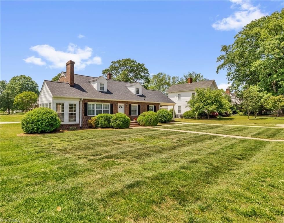 318 S Fayetteville Street, Liberty, NC 27298