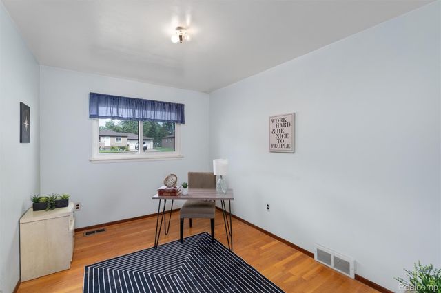 19462 Brandt Street, Roseville, MI 48066