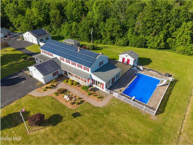 282 Hays Road, East Greenbush, NY 12033