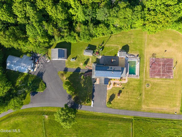 282 Hays Road, East Greenbush, NY 12033