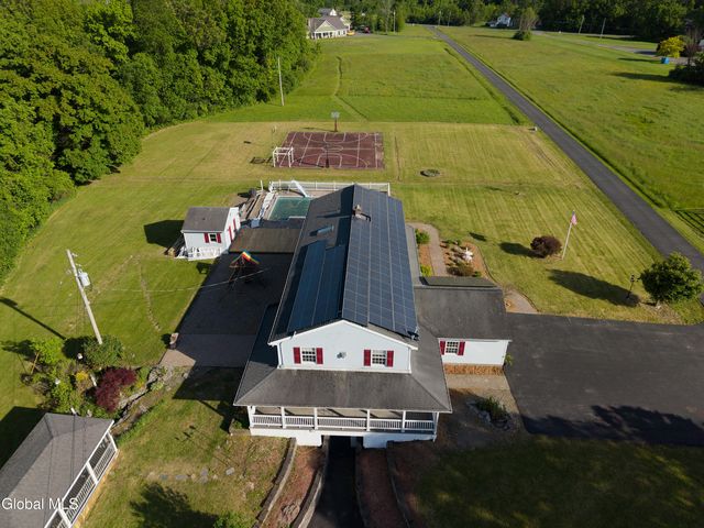 282 Hays Road, East Greenbush, NY 12033