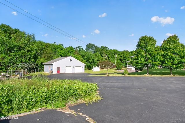 282 Hays Road, East Greenbush, NY 12033