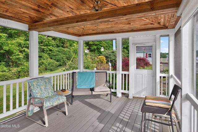 282 Hays Road, East Greenbush, NY 12033