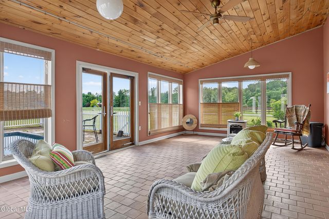 282 Hays Road, East Greenbush, NY 12033