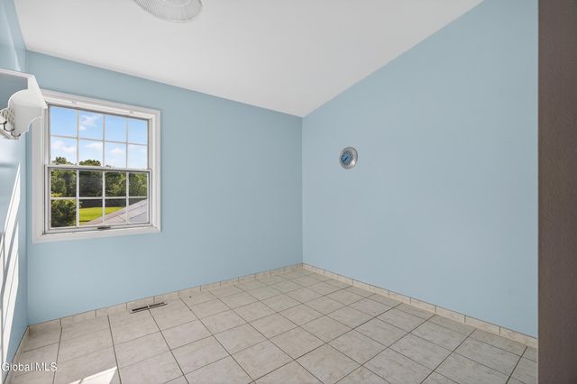 282 Hays Road, East Greenbush, NY 12033
