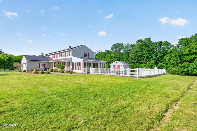 282 Hays Road, East Greenbush, NY 12033
