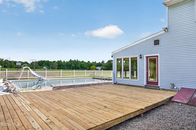 282 Hays Road, East Greenbush, NY 12033