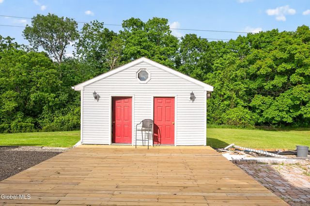 282 Hays Road, East Greenbush, NY 12033
