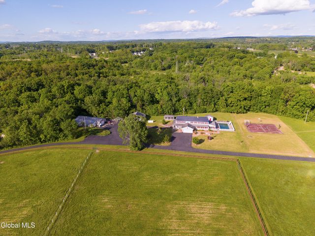 282 Hays Road, East Greenbush, NY 12033