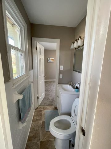 604 Mayflower St, Clarksville, TN 37042