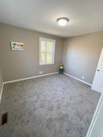 604 Mayflower St, Clarksville, TN 37042