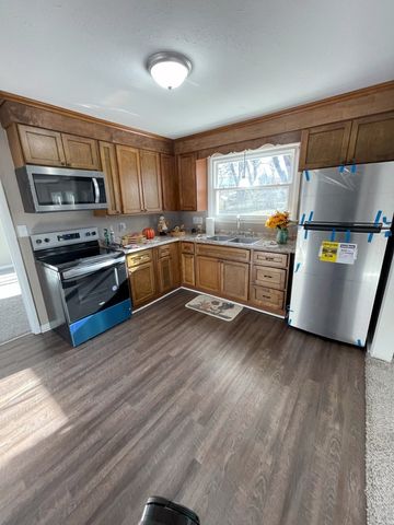 604 Mayflower St, Clarksville, TN 37042