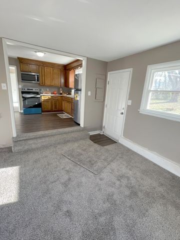 604 Mayflower St, Clarksville, TN 37042