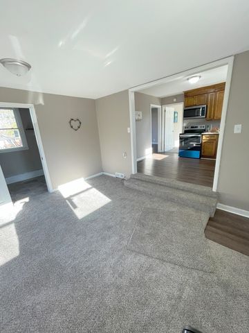 604 Mayflower St, Clarksville, TN 37042