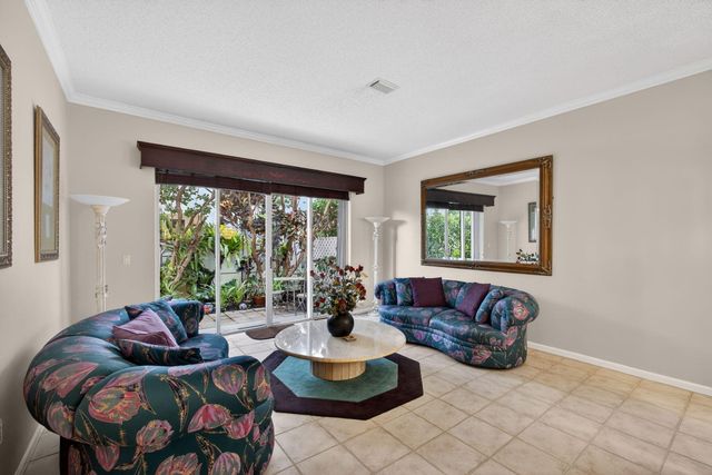 2085 Chagall Circle, West Palm Beach, FL 33409