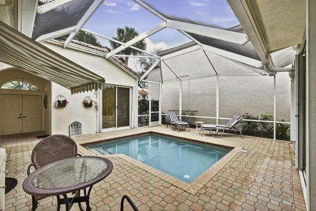 2085 Chagall Circle, West Palm Beach, FL 33409