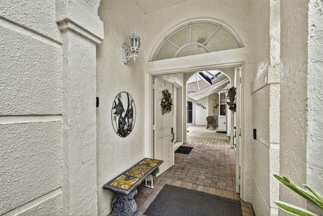 2085 Chagall Circle, West Palm Beach, FL 33409