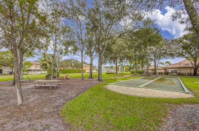 2085 Chagall Circle, West Palm Beach, FL 33409