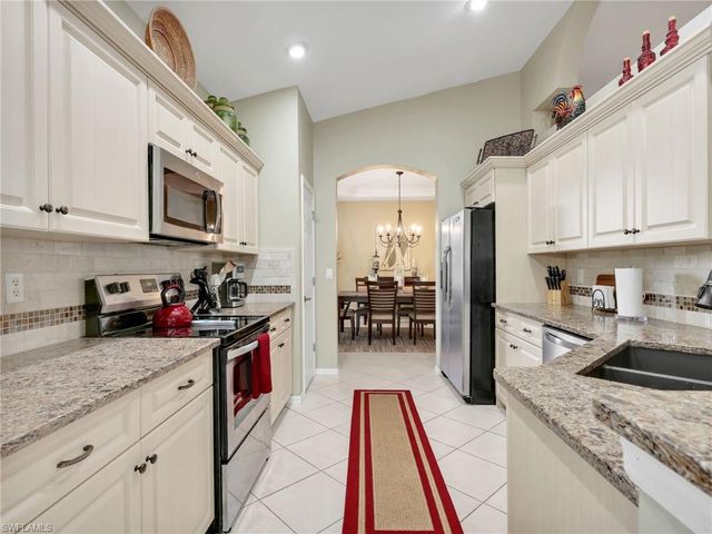 3281 Crossings CT 202, Bonita Springs, FL 34134