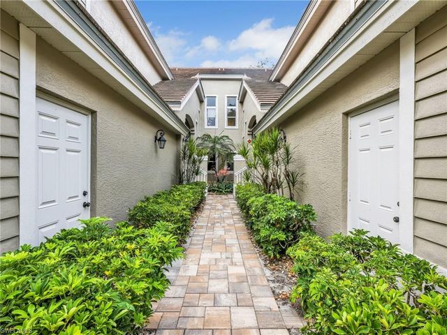 3281 Crossings CT 202, Bonita Springs, FL 34134