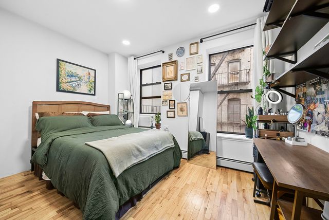 319 E 105th St Apt 4D, New York City, NY 10029