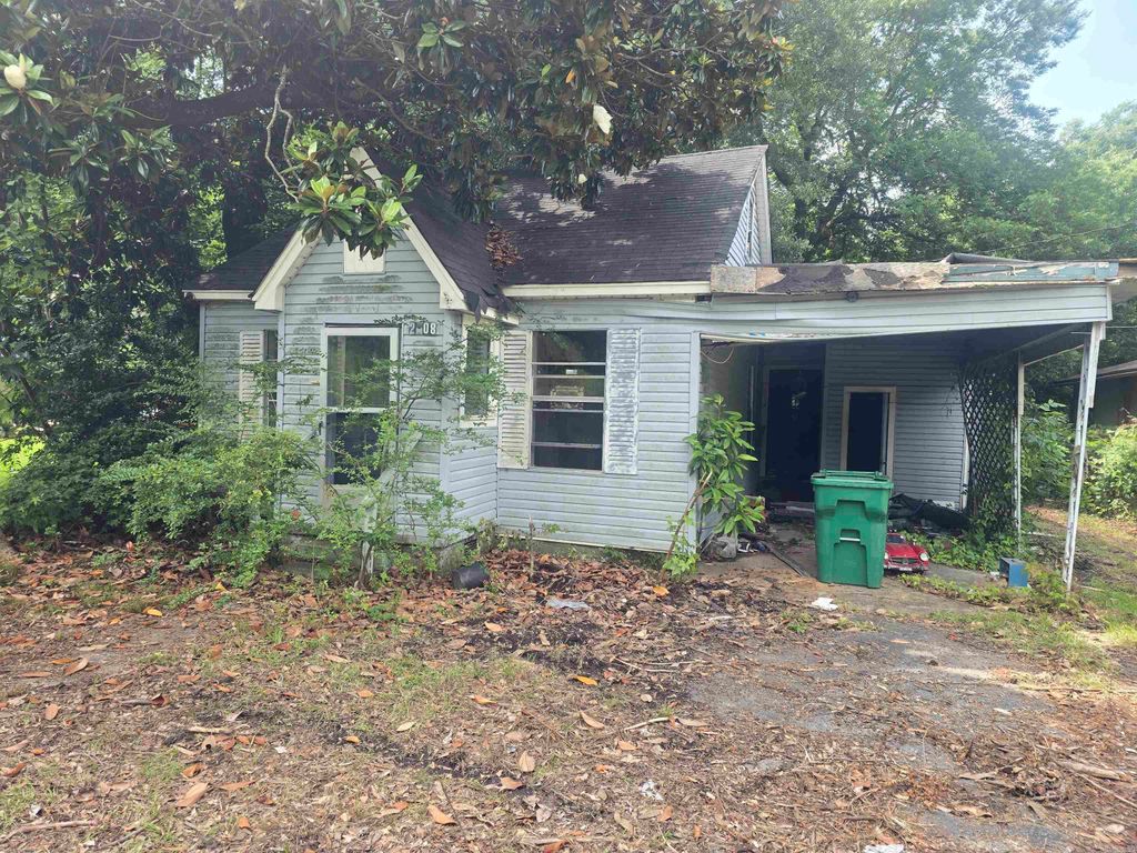 2508 W Pullen Street, Pine Bluff, AR 71601