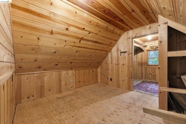 24249 Sugar Pine Rd, Mi Wuk Village, CA 95346