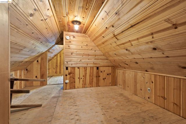 24249 Sugar Pine Rd, Mi Wuk Village, CA 95346