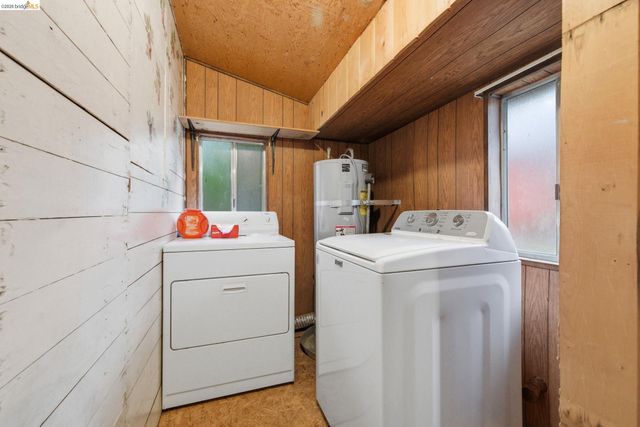 24249 Sugar Pine Rd, Mi Wuk Village, CA 95346