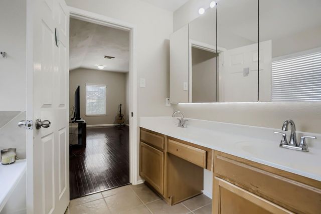 6147 Yorktown Meadow Lane, Houston, TX 77084