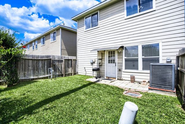 6147 Yorktown Meadow Lane, Houston, TX 77084