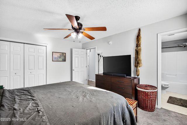 109 Jenna Rea Road, Hubert, NC 28539