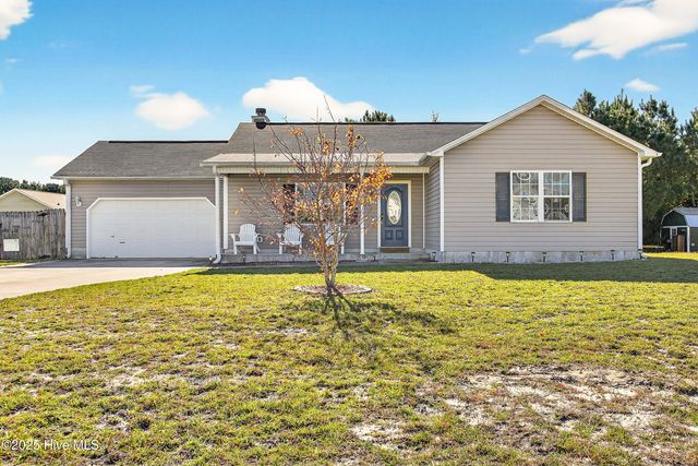 109 Jenna Rea Road, Hubert, NC 28539