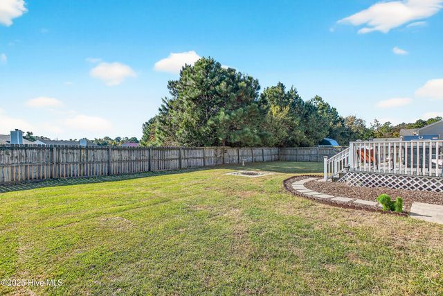 109 Jenna Rea Road, Hubert, NC 28539