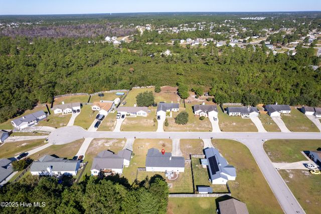 109 Jenna Rea Road, Hubert, NC 28539